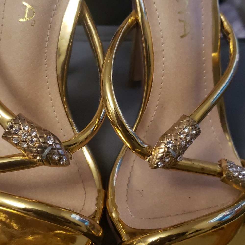 Shoes - Picture 2 of 5